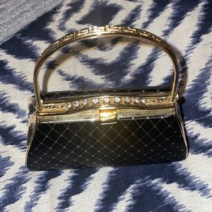 Meet your Posher, Morgan